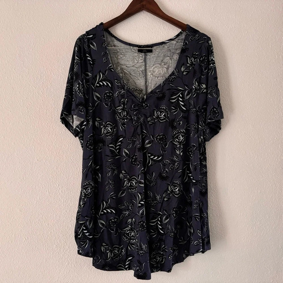 Lane Bryant Plus Size Floral Sweetheart Neck Tunic Tee 22/24 Casual Chic - Picture 10 of 11